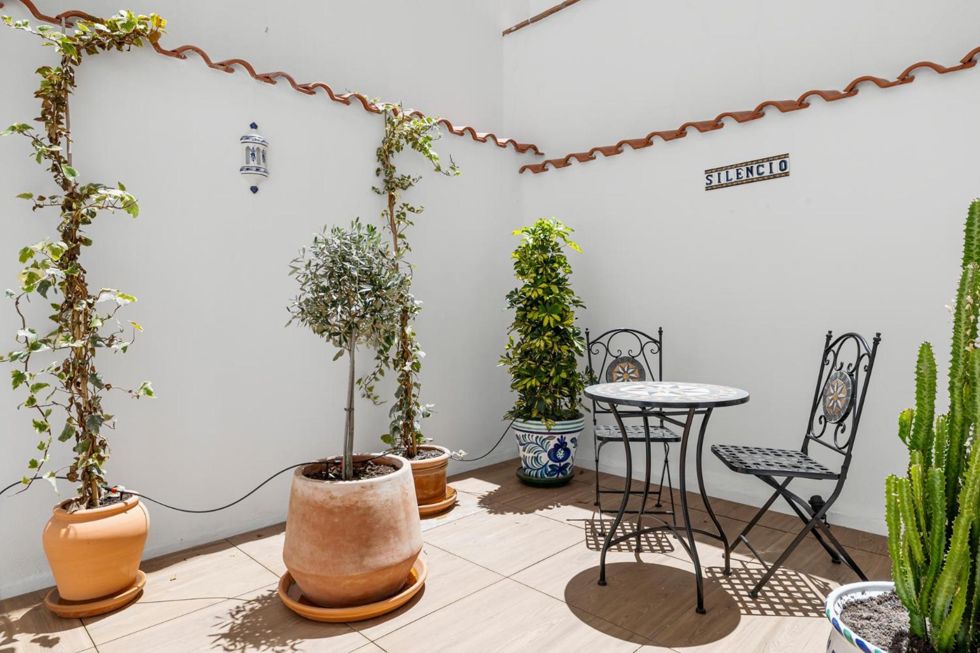 Apartamento Stunning In Historic Center By Costarentals - Mal05 Málaga