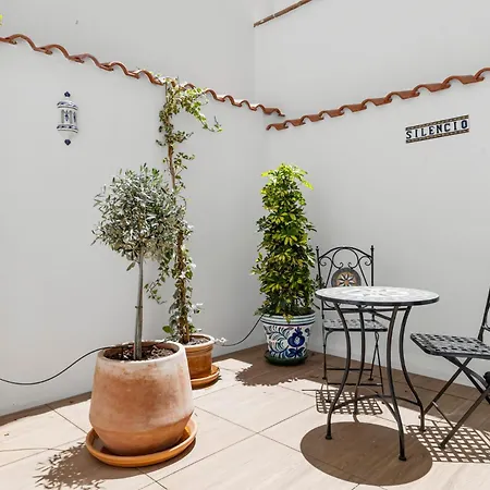 Stunning Apartment In Malaga Historic Center By Costarentals - Mal05 Extérieur photo