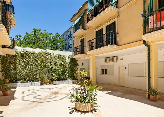 Stunning Apartment In Malaga Historic Center By Costarentals - Mal05