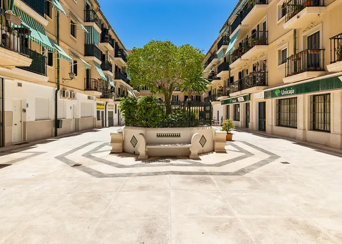 Stunning Apartment In Malaga Historic Center By Costarentals - Mal05